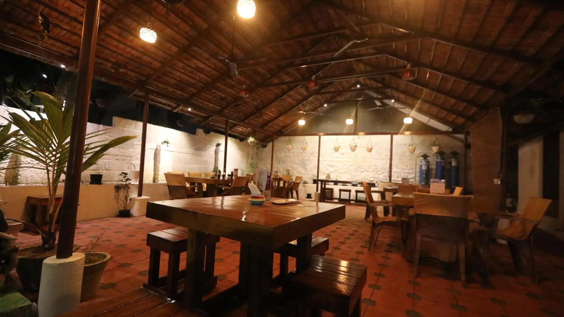 Hotel Holiday Home Kovalam