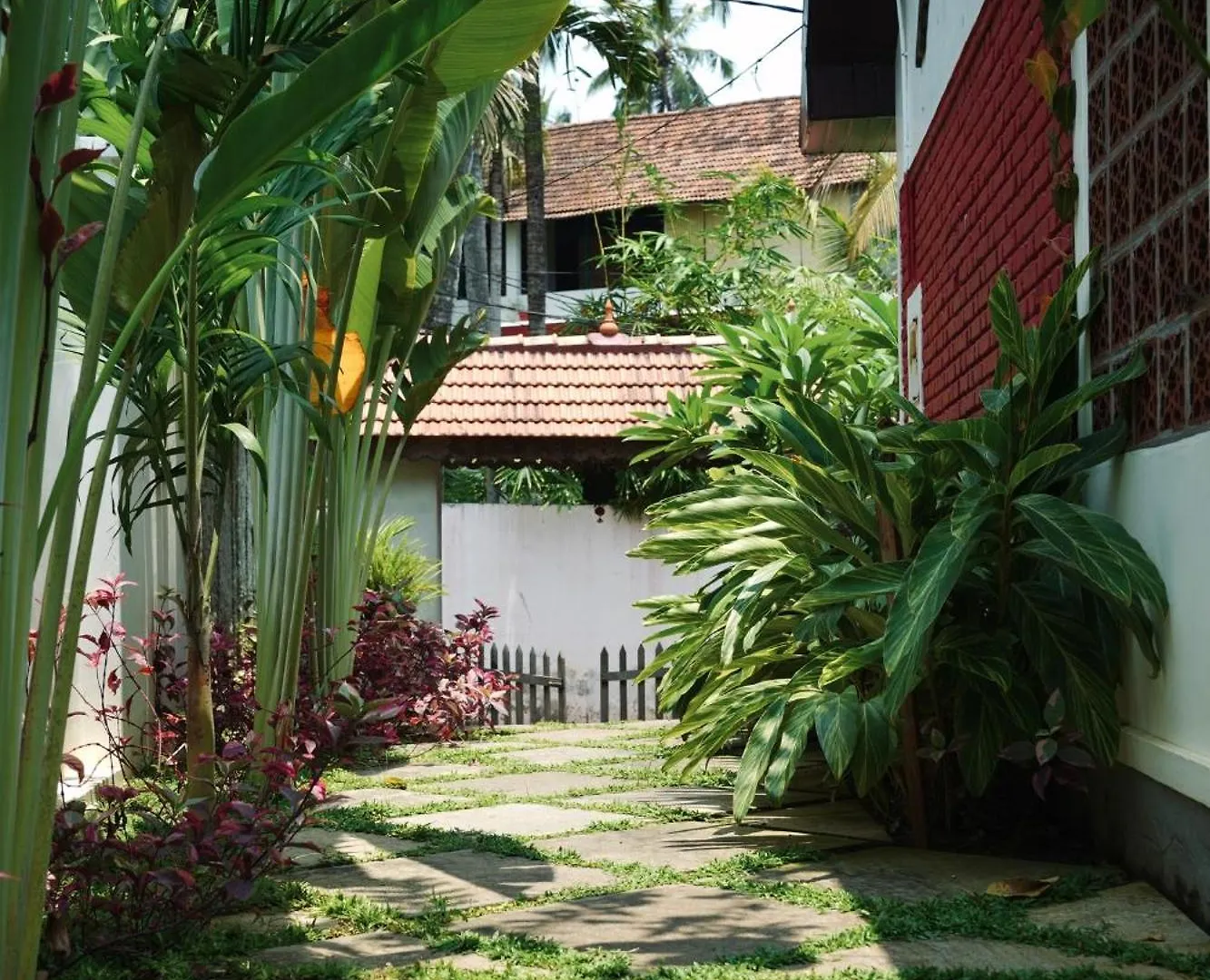 Hotel Holiday Home Kovalam
